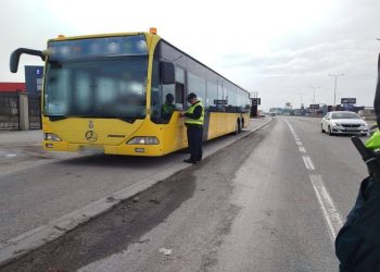 Nga sot, Policia me kontrolle të shtuara për kamionë dhe autobusë