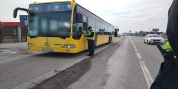 Nga sot, Policia me kontrolle të shtuara për kamionë dhe autobusë