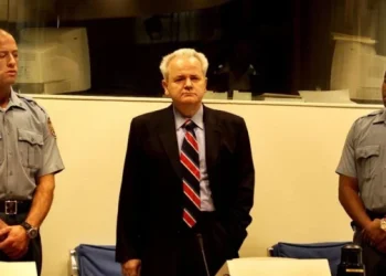 Pesë gjeneralë serbë u dënuan veç 89 vjet për krimet në Kosovë, për 4 komandantë të UÇK-së kërkohen 180
