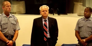 Pesë gjeneralë serbë u dënuan veç 89 vjet për krimet në Kosovë, për 4 komandantë të UÇK-së kërkohen 180