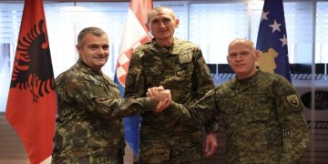 Takohen shefat ushtarak nga Kosova, Shqipëria e Kroacia