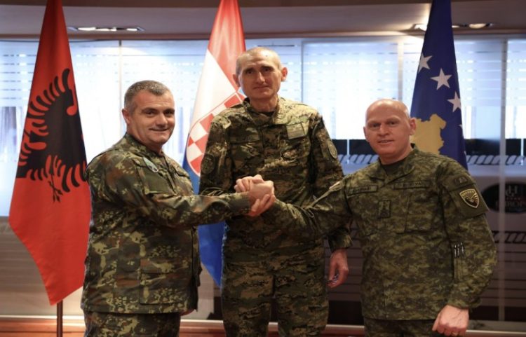 Takohen shefat ushtarak nga Kosova, Shqipëria e Kroacia