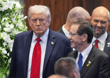 Trump për Herzog: Duhet të turpërohet që nuk e fali Netanyahun