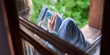 BE – përgatitje për ndalimin e mediave sociale për fëmijët