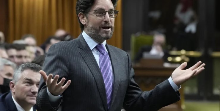 Deputeti kanadez uron Kosovën për 18-vjetorin e Pavarësisë