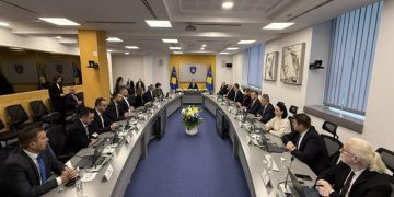 Kurti: Për Kosovën janë flijuar breza ndër shekuj