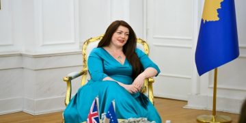 Kearns: S’mund të rrimë duarkryq kur kërcënohet siguria në Ballkan