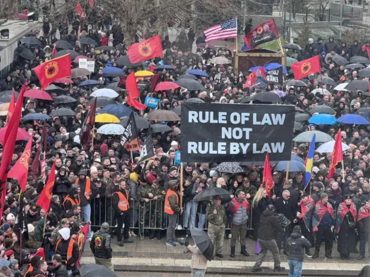 Marshi për Drejtësi, OVL e UÇK-së: Ftojmë Specialen t’i numërojë e t’i marrë parasysh këta zëra kundërshtues