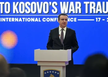 Kurti: “Shtëpia e Verdhë” s’ka ekzistuar kurrë si vend për trafikimin e organeve nga pjesëtarë të UÇK-së, por është pjesë e narratives hibride të Serbisë