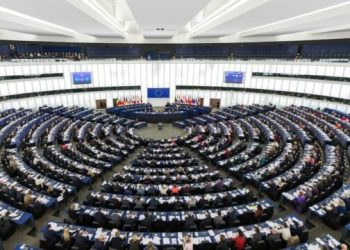 Draft-raporti i PE-së për Shqipërinë: Korrupsioni sfidë serioze, të adresohet në nivelet e larta të qeverisjes