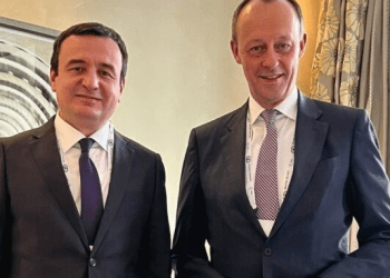 Merz uron Kurtin: Merrni vendimet e duhura për integrimin euroatlantik të Kosovës
