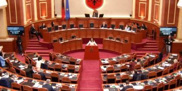 Spiropali kërkon lirimin e ish-krerëve të UÇK-së: Shqipëria, zë i fortë për të drejtën e Kosovës