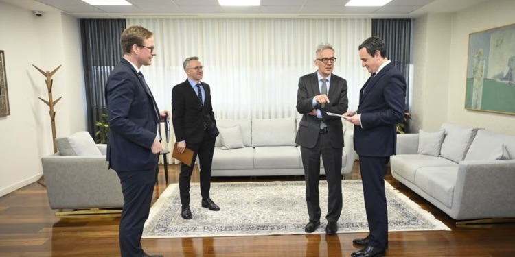Kurti në takim me ambasadorin gjerman, diskutohet për zgjerimin e marrëdhënieve dypalëshe gjatë mandatit të ri