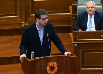 Murati e rithekson: Buxheti 2026 është i përkohshëm dhe emergjen