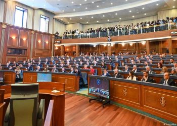 “Mund të ketë zgjedhje në prill” – Opozita po e pret ftesën e Kurtit për presidentin