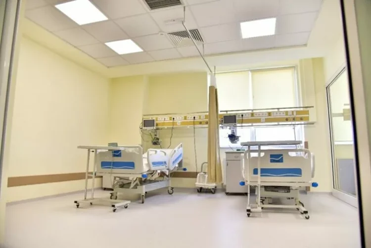 QKUK jep shpjegime rreth aplikimit të tarifës prej 3 eurosh për përcjellësit e pacientëve