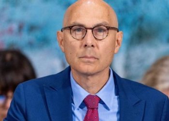 Turk: Autokratët e manjatët e teknologjisë po sfidojnë rendin ndërkombëtar