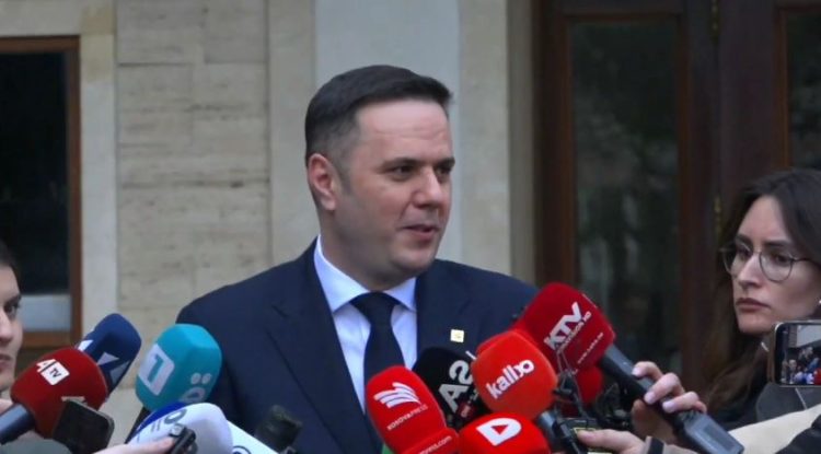 Abdixhiku thotë se takimi me Kurtin ishte përmbajtësor – fokusi te presidenti
