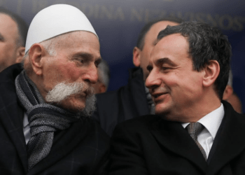Kryeministri konfirmon vizitën te Baca Rifat në Prekaz