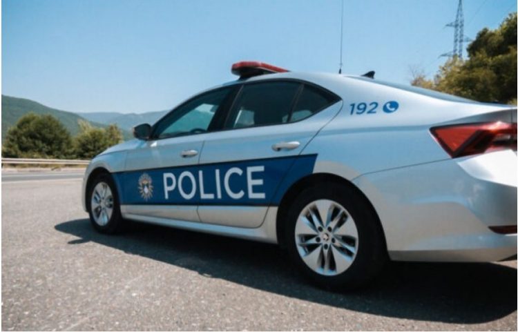 Zveçan, letër kërcënuese në gjuhen serbe në një garazh, nisin hetimet