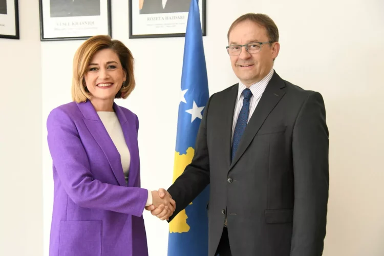 Kusari-Lila takon ambasadorin austriak, diskutojnë për bashkëpunimin ekonomik