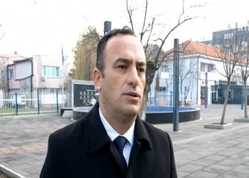 Thaçi: 200 euro gjobë për qytetarët, 1 000 për bizneset që ndotin ambientin