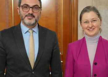 Gola priti në takim një delegacion të BE-së, flasin për konstituimin e legjislaturës së 10-të të Kuvendit
