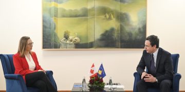 Kurti vlerëson bashkëpunimin me Kanadanë