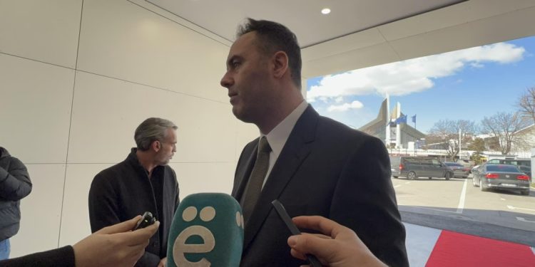 Konjufca: Vetëm një emër ka sjellë pritje pozitive – president nga familja Jashari
