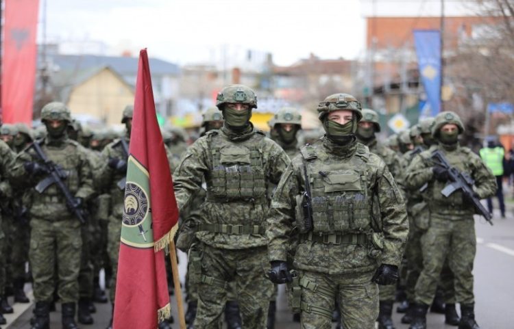 Së shpejti hapet konkursi për ushtarë të rinj në FSK