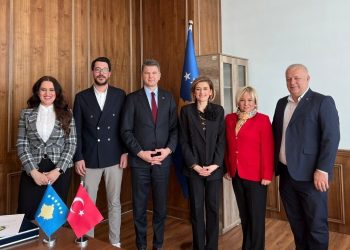 Ministrja Kusari-Lila priti përfaqësuesit e shoqatës “Kosova Rumeli”