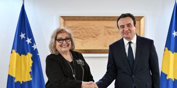 Kurti takon kryetaren e AShAK-ut, diskutojnë për progresin dhe sfidat në vend