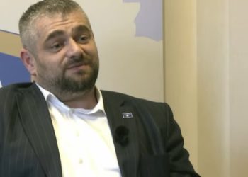 “Lajçaku shpesh e ka luajtur rolin e avokatit të Serbisë”– Andin Hoti flet për prapaskenat e dialogut