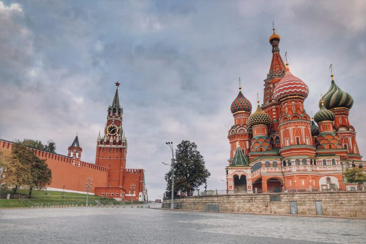 Vjen reagimi i parë nga Rusia pasi SHBA dhe Izraeli sulmojnë Iranin