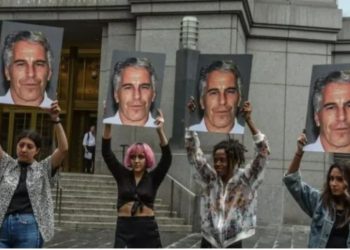 Zbardhet dëshmia tronditëse e një prej viktimave të Epstein: Më mashtruan dhe më izoluan në ishull