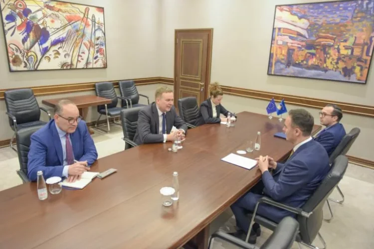 Sorensen deklarohet pas takimeve me Kurtin dhe Konjufcën