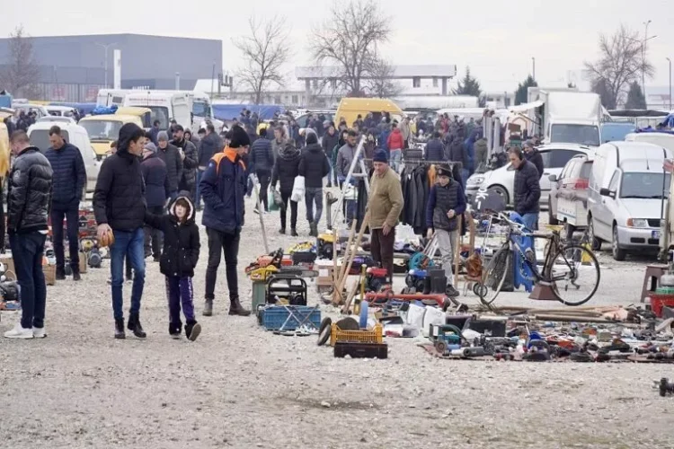 Aksion në Prishtinë, 15 gjoba për shitësit ilegalë