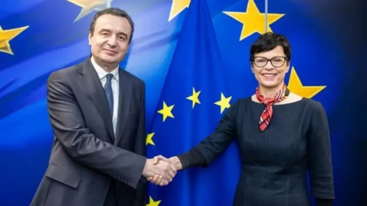 Komisionerja Marta Kos përshëndet formimin e qeverisë së re të Kosovës