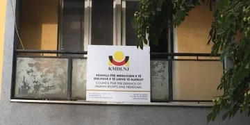 KMDLNj: Arrestimi i arsimtarit në Prishtinë joproporcional, kërkohet rishqyrtim i menjëhershëm i masës