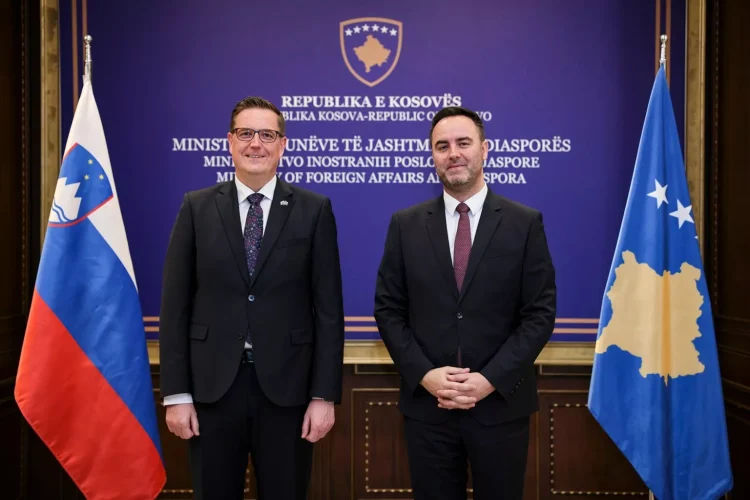 Konjufca takon ambasadorin Blaj, diskutojnë për thellimin e bashkëpunimit Kosovë–Slloveni