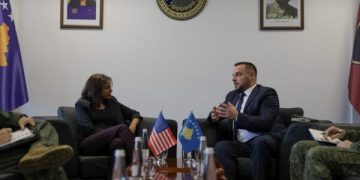 Takimi Prattipati-Maqedonci, ambasada: Partneriteti në mbrojtje me SHBA’në forcon vetëqëndrueshmërinë e Kosovës