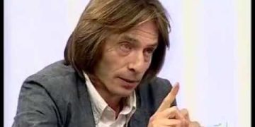 Elvis Hoxha: Koha për ta mbrojtur ushtrinë që na çliroi