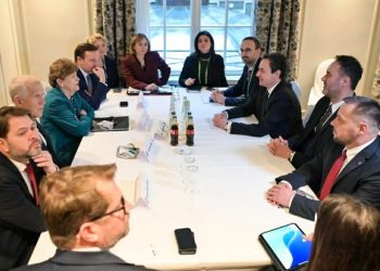 Kurti në Mynih me senatorët amerikanë: Dorëzimi i Radoiçiqit dhe rruga drejt NATO-s, mesazhe të qarta për Serbinë