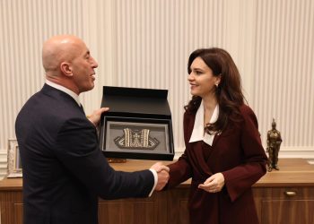 Haradinaj takohet me Spiropalin, theksohet bashkëpunimi Kosovë – Shqipëri dhe integrimi në NATO