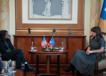 Haxhiu takohet me Prattipatin, flasin për zhvillimet e fundit politike