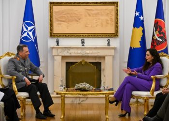 Osmani takon përfaqësuesit e NATO-s, vlerëson rolin e NALT-it për FSK-në
