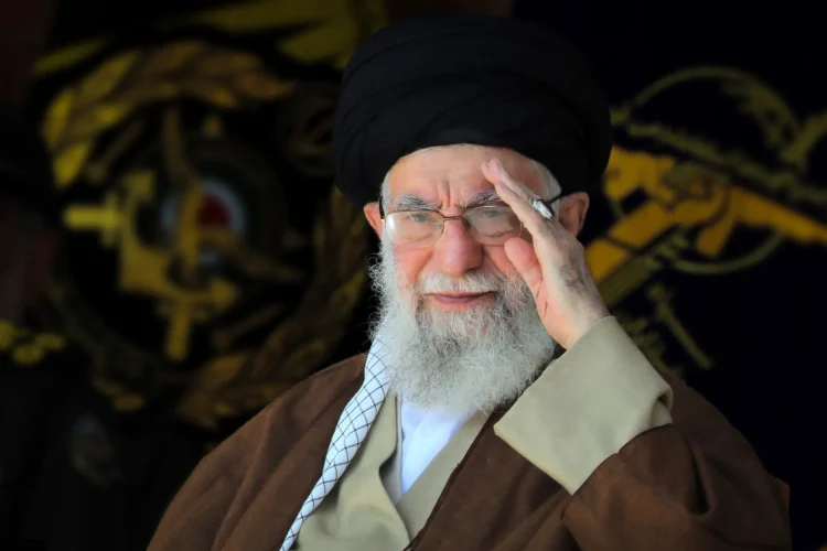Zbulohet se ku do të varroset Khamenei