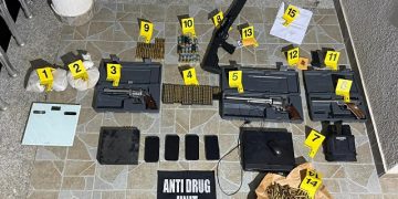 Aksion antidr*ogë në Suharekë: Sekuestrohet he*roinë, arr*estohen tre persona