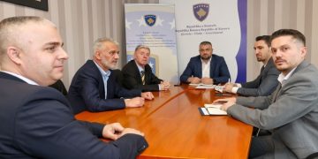 Hoti takoi përfaqësuesit e Shoqatës së Invalidëve të Lu*ftës të UÇK-së