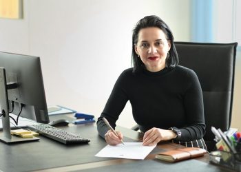 Ministrja Pacolli ndalon ndërtimet pa leje në parqet kombëtare